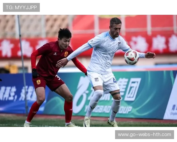 大连英博王禹传中精准找到前锋